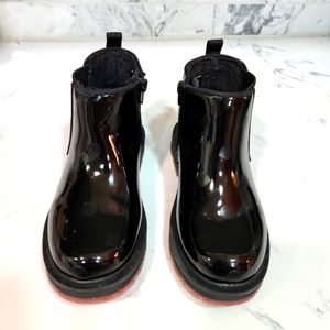 Zara Disney Minnie Mouse girls patent combat boots
